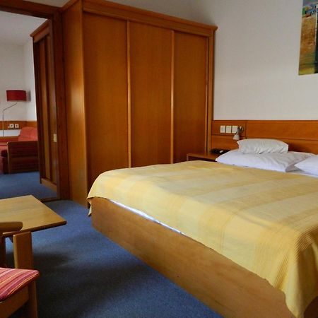 Hotel Kalma, Kalma Villa, Apart Hotel Хевіз Екстер'єр фото