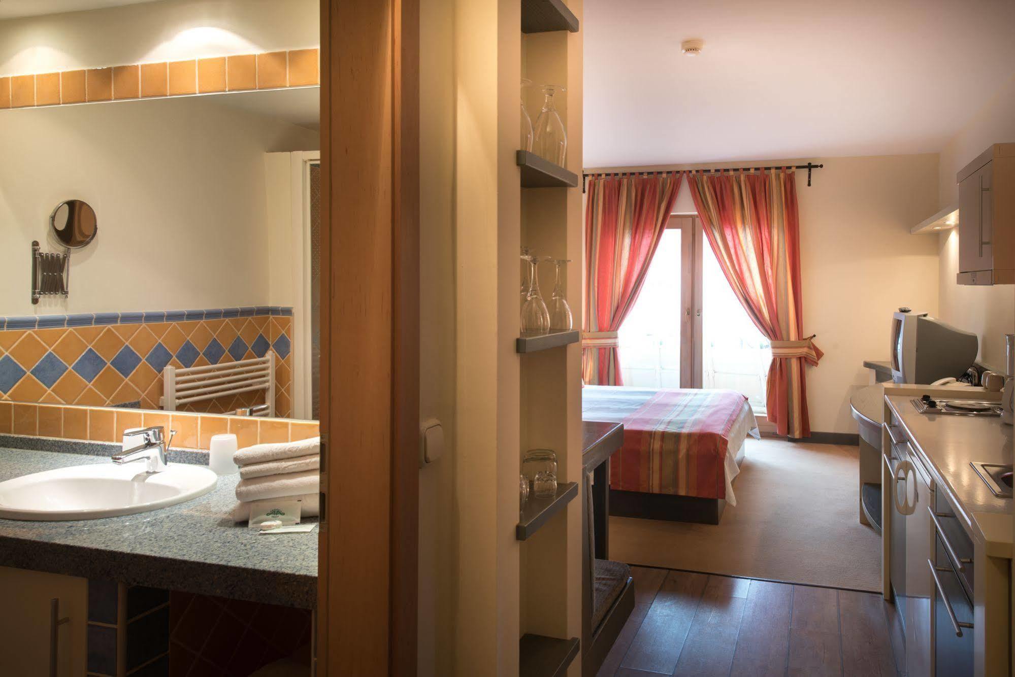 Hotel Kalma, Kalma Villa, Apart Hotel Хевіз Екстер'єр фото