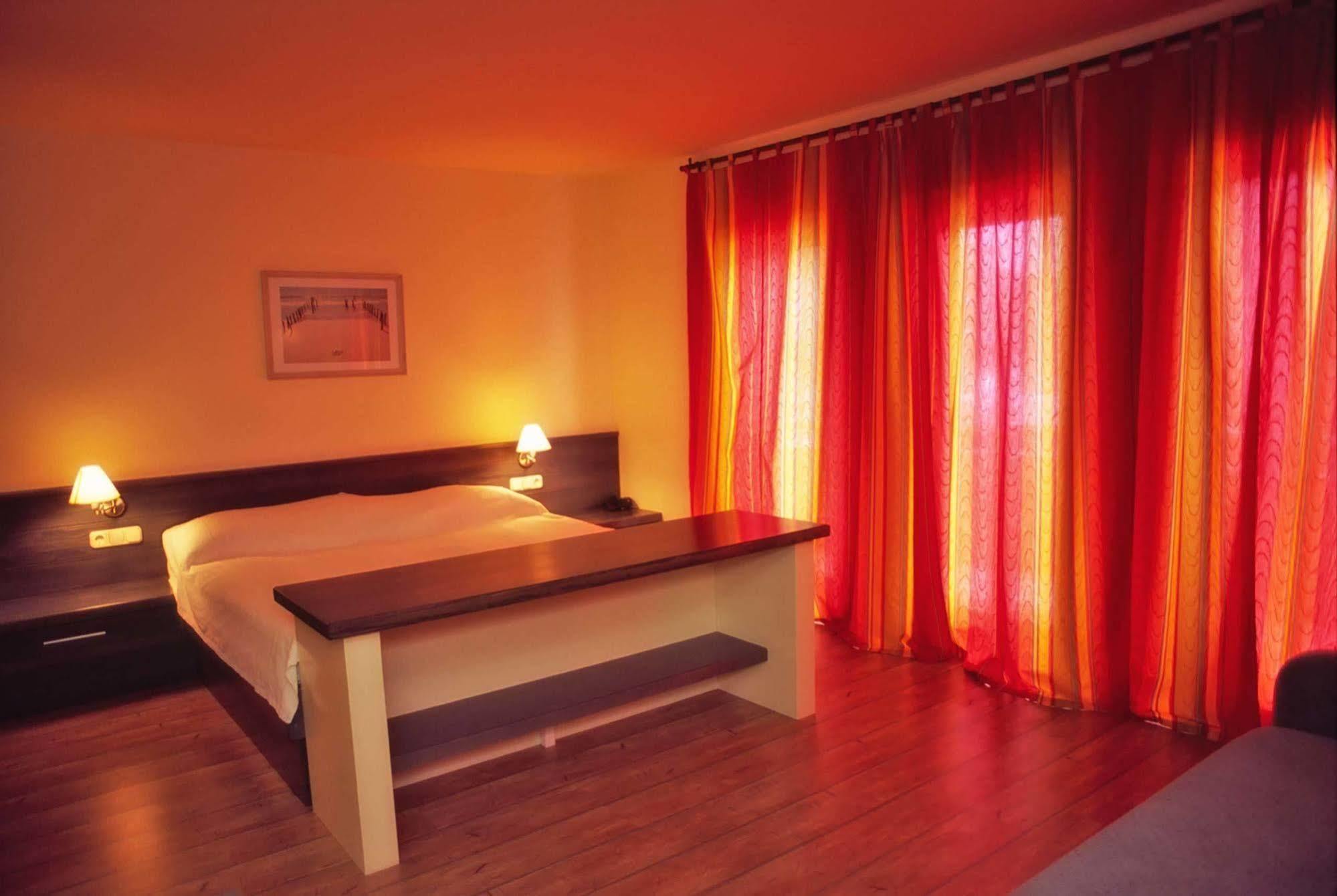 Hotel Kalma, Kalma Villa, Apart Hotel Хевіз Екстер'єр фото